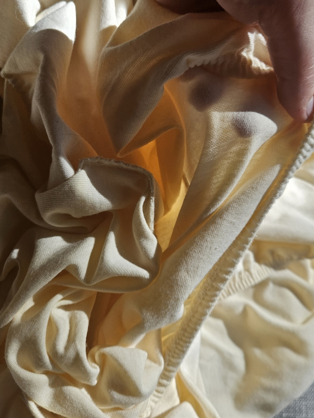 Cream Fitted Sheet - Soft Stretch Home Bedding